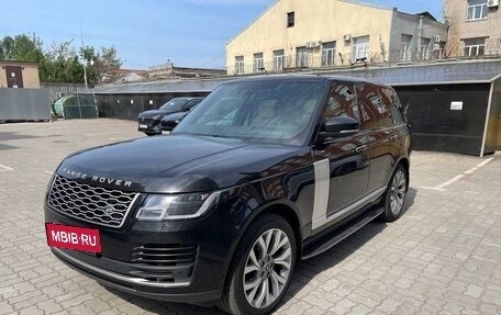 Land Rover Range Rover IV рестайлинг, 2018 год, 5 800 000 рублей, 4 фотография