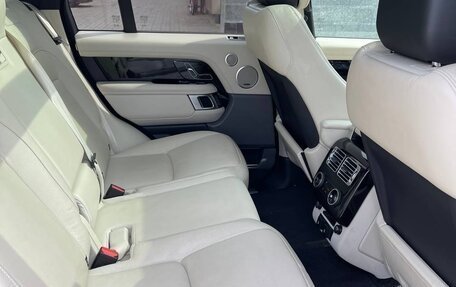 Land Rover Range Rover IV рестайлинг, 2018 год, 5 800 000 рублей, 14 фотография
