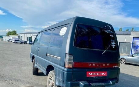 Mitsubishi Delica III, 1990 год, 599 999 рублей, 3 фотография