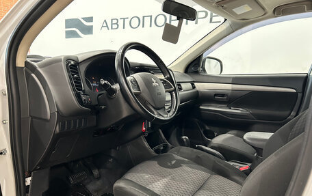 Mitsubishi Outlander III рестайлинг 3, 2012 год, 1 029 000 рублей, 15 фотография