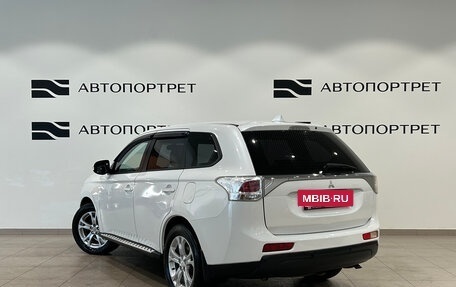 Mitsubishi Outlander III рестайлинг 3, 2012 год, 1 029 000 рублей, 5 фотография