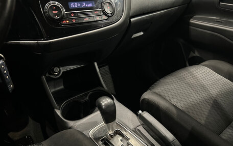Mitsubishi Outlander III рестайлинг 3, 2012 год, 1 029 000 рублей, 20 фотография
