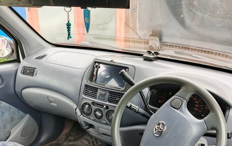 Toyota Raum I, 1997 год, 260 000 рублей, 6 фотография