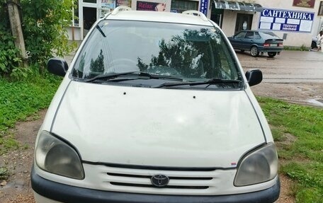 Toyota Raum I, 1997 год, 260 000 рублей, 2 фотография