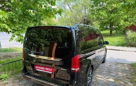 Mercedes-Benz V-Класс, 2018 год, 3 700 000 рублей, 4 фотография