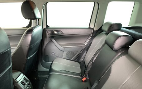 Skoda Yeti I рестайлинг, 2015 год, 1 315 000 рублей, 18 фотография