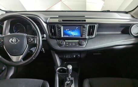 Toyota RAV4, 2016 год, 1 599 000 рублей, 11 фотография
