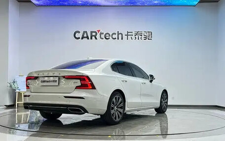 Volvo S60 III, 2022 год, 2 320 045 рублей, 3 фотография