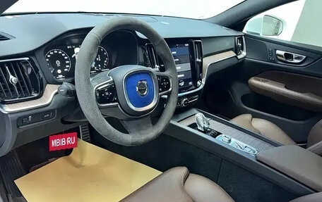 Volvo S60 III, 2022 год, 2 320 045 рублей, 4 фотография
