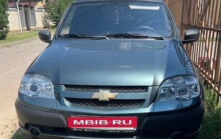 Chevrolet Niva I рестайлинг, 2015 год, 730 000 рублей, 5 фотография