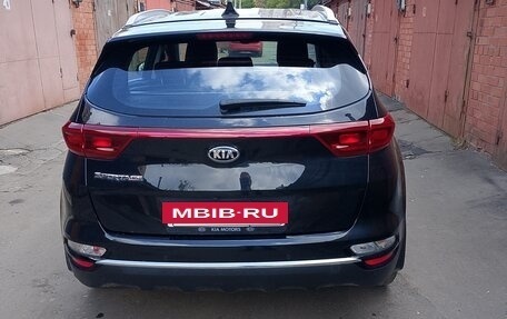 KIA Sportage IV рестайлинг, 2018 год, 1 800 000 рублей, 2 фотография