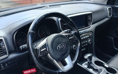 KIA Sportage IV рестайлинг, 2018 год, 1 800 000 рублей, 10 фотография