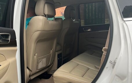 Jeep Grand Cherokee, 2013 год, 1 610 000 рублей, 14 фотография