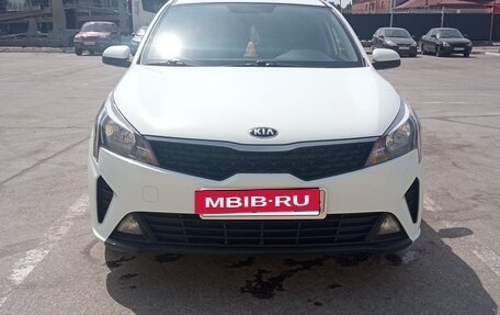KIA Rio IV, 2020 год, 1 720 000 рублей, 13 фотография