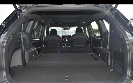 Toyota Highlander, 2024 год, 4 900 000 рублей, 19 фотография