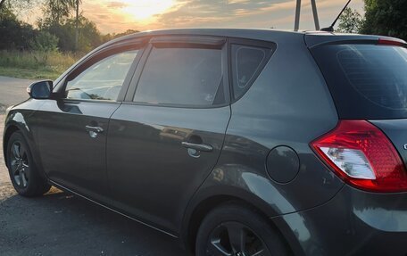 KIA cee'd I рестайлинг, 2011 год, 850 000 рублей, 3 фотография