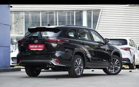Toyota Highlander, 2024 год, 4 900 000 рублей, 7 фотография