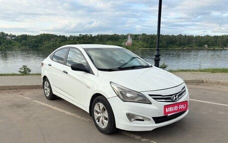 Hyundai Solaris II рестайлинг, 2014 год, 550 000 рублей, 5 фотография