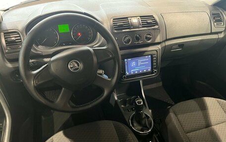 Skoda Fabia II, 2013 год, 639 000 рублей, 10 фотография