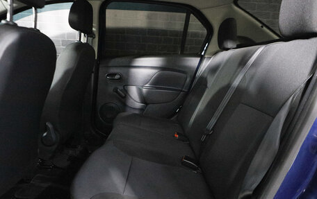 Renault Logan II, 2014 год, 800 000 рублей, 11 фотография
