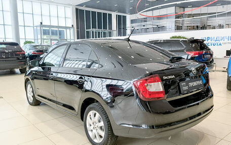 Skoda Rapid I, 2018 год, 1 290 000 рублей, 8 фотография
