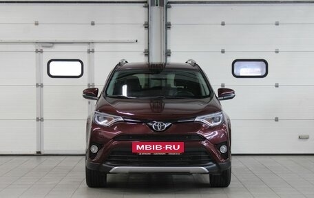 Toyota RAV4, 2017 год, 2 357 000 рублей, 2 фотография