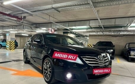 Toyota Camry, 2011 год, 2 200 000 рублей, 2 фотография