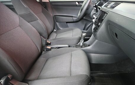 Skoda Rapid I, 2018 год, 1 075 000 рублей, 11 фотография