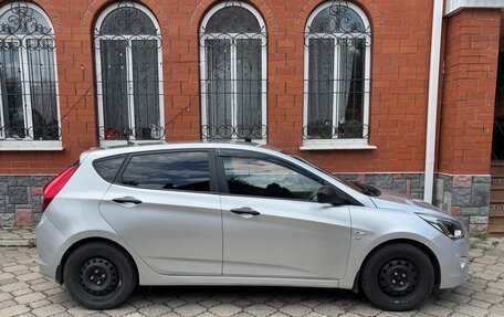 Hyundai Solaris II рестайлинг, 2014 год, 780 000 рублей, 4 фотография