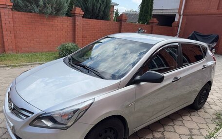 Hyundai Solaris II рестайлинг, 2014 год, 780 000 рублей, 3 фотография