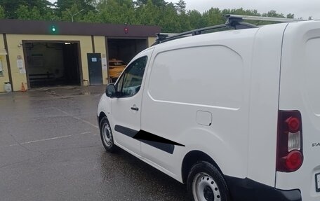 Peugeot Partner II рестайлинг 2, 2021 год, 1 600 000 рублей, 4 фотография