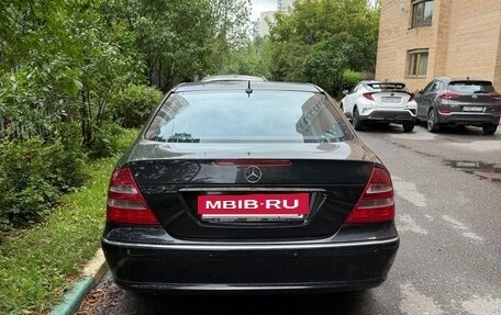 Mercedes-Benz E-Класс, 2003 год, 750 000 рублей, 2 фотография