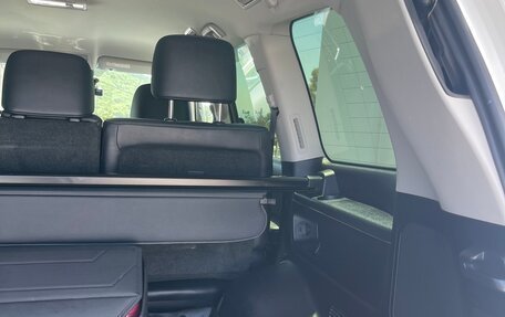 Toyota Land Cruiser 200, 2016 год, 6 250 000 рублей, 22 фотография