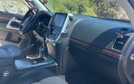 Toyota Land Cruiser 200, 2016 год, 6 250 000 рублей, 15 фотография