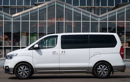 Hyundai H-1 II рестайлинг, 2019 год, 3 500 000 рублей, 3 фотография