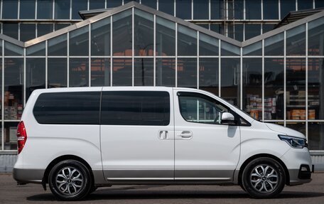 Hyundai H-1 II рестайлинг, 2019 год, 3 500 000 рублей, 11 фотография