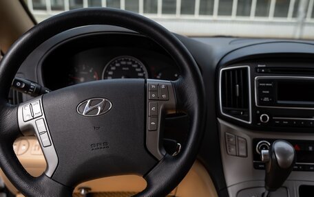 Hyundai H-1 II рестайлинг, 2019 год, 3 500 000 рублей, 20 фотография