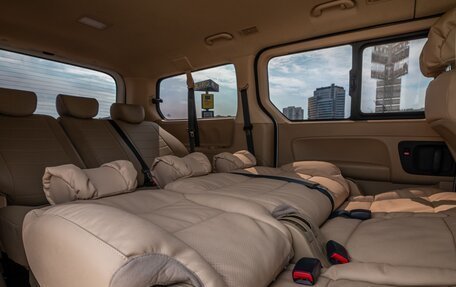 Hyundai H-1 II рестайлинг, 2019 год, 3 500 000 рублей, 31 фотография