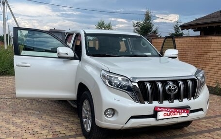 Toyota Land Cruiser Prado 150 рестайлинг 2, 2014 год, 3 550 000 рублей, 6 фотография
