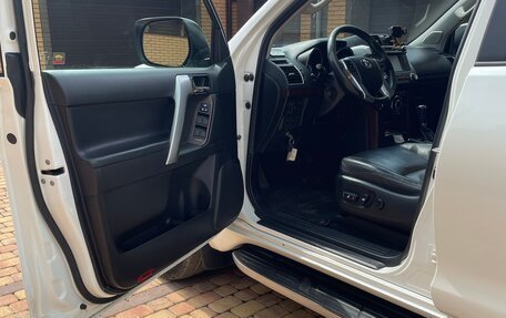 Toyota Land Cruiser Prado 150 рестайлинг 2, 2014 год, 3 550 000 рублей, 7 фотография