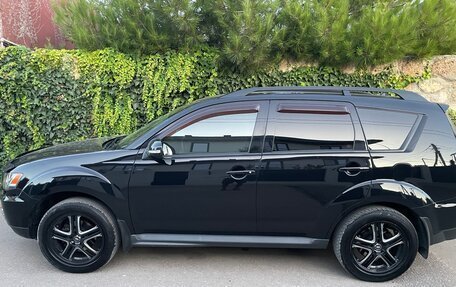 Mitsubishi Outlander III рестайлинг 3, 2011 год, 1 499 999 рублей, 2 фотография
