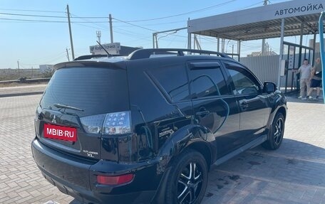 Mitsubishi Outlander III рестайлинг 3, 2011 год, 1 499 999 рублей, 3 фотография