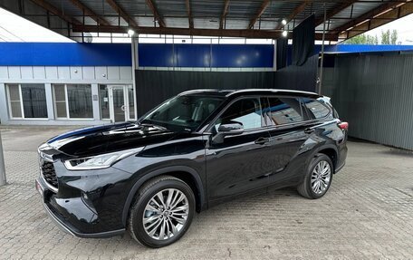 Toyota Highlander, 2025 год, 5 599 000 рублей, 2 фотография