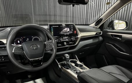 Toyota Highlander, 2025 год, 5 599 000 рублей, 20 фотография