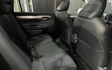 Toyota Highlander, 2025 год, 5 599 000 рублей, 23 фотография