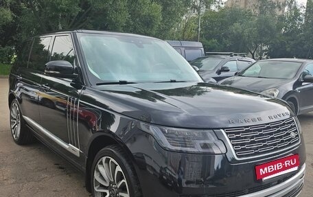 Land Rover Range Rover IV рестайлинг, 2017 год, 4 750 000 рублей, 6 фотография