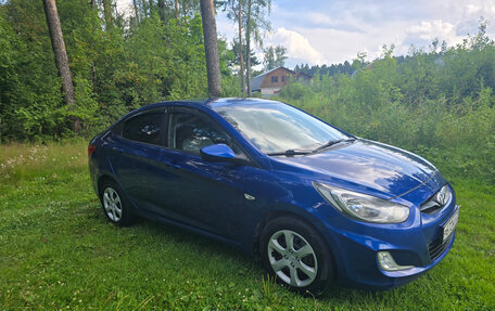 Hyundai Solaris II рестайлинг, 2011 год, 694 000 рублей, 2 фотография