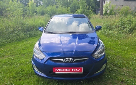 Hyundai Solaris II рестайлинг, 2011 год, 694 000 рублей, 4 фотография
