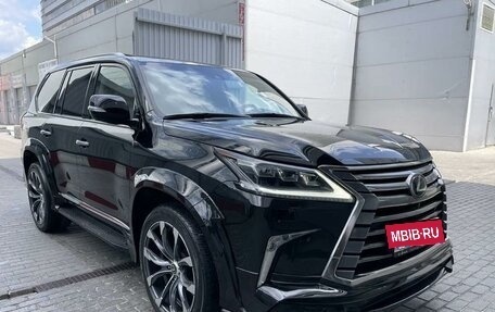 Lexus LX III, 2016 год, 7 999 000 рублей, 4 фотография
