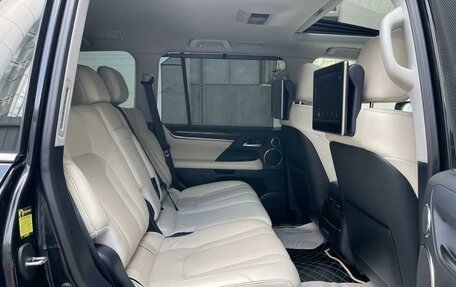 Lexus LX III, 2016 год, 7 999 000 рублей, 29 фотография